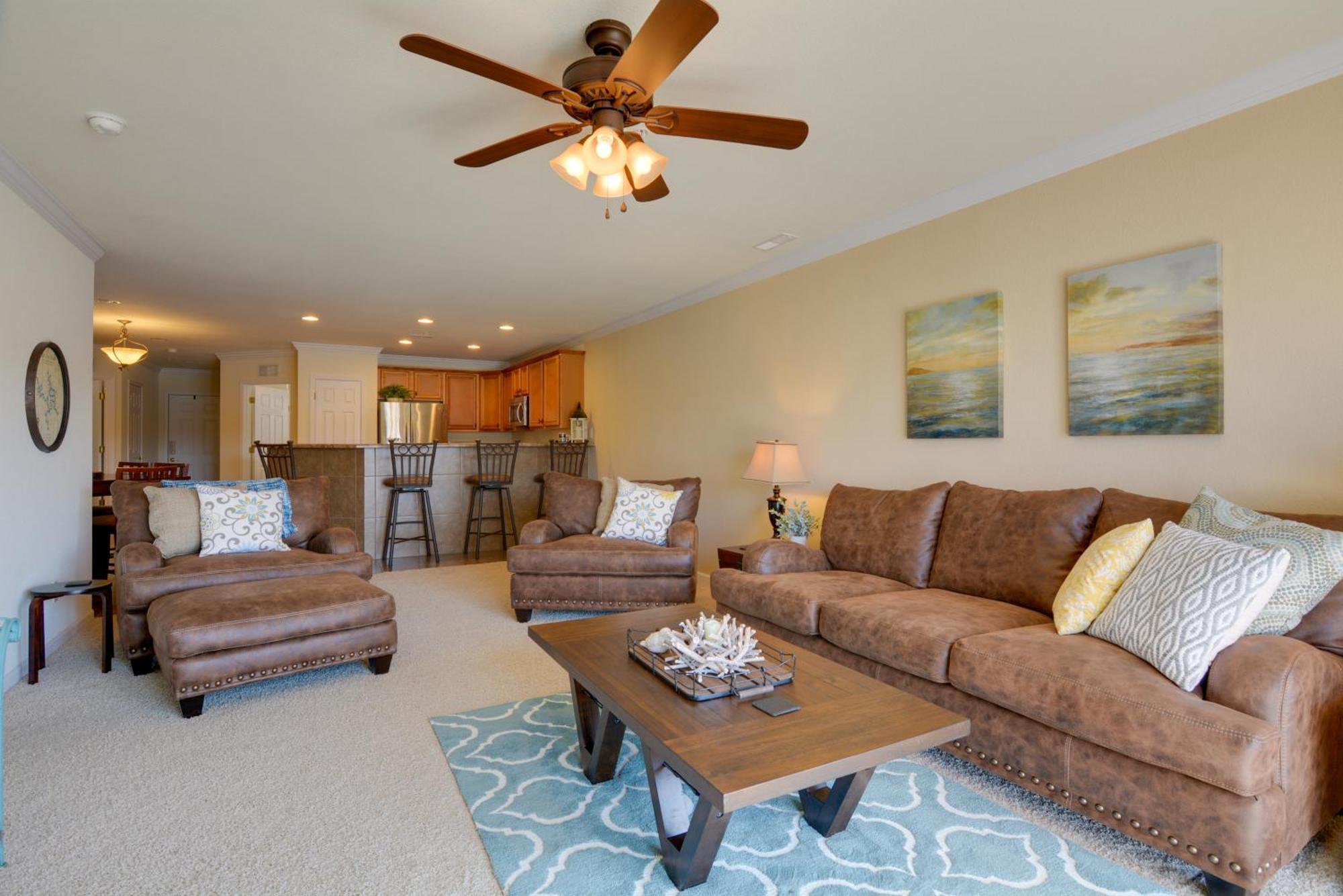 Lakefront Osage Beach Condo With Pool And Water Views! Luaran gambar